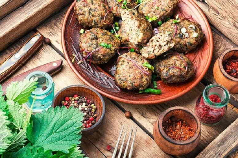 Рецепт картофельных котлет с крапивой