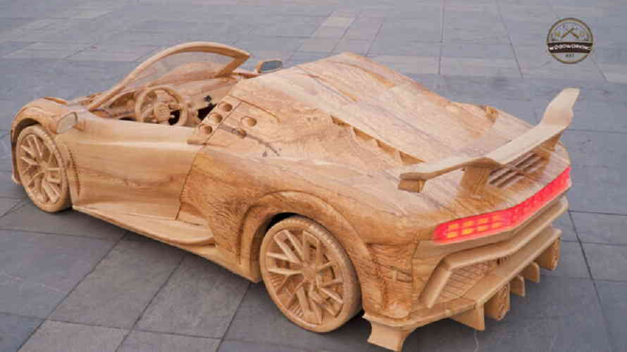 Деревянная копия Bugatti Centodieci