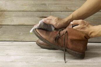 Как убрать следы соли с обуви